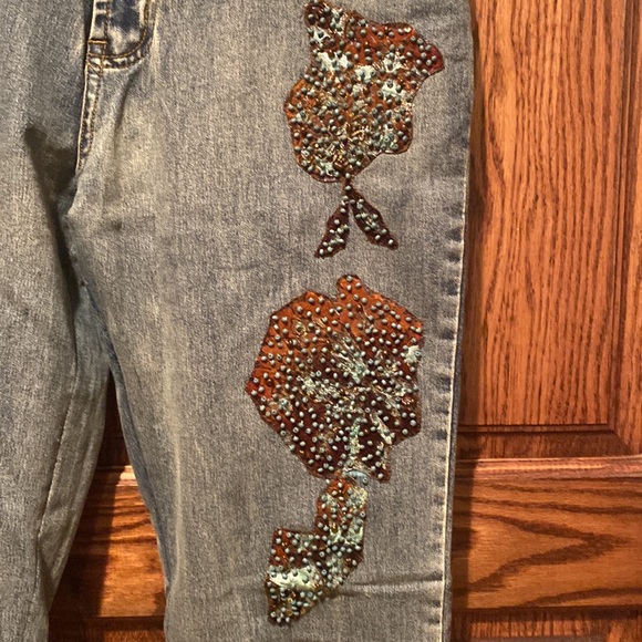 *3 for $50* NWOT Black cat flare jeans, size 32 - Picture 4 of 7